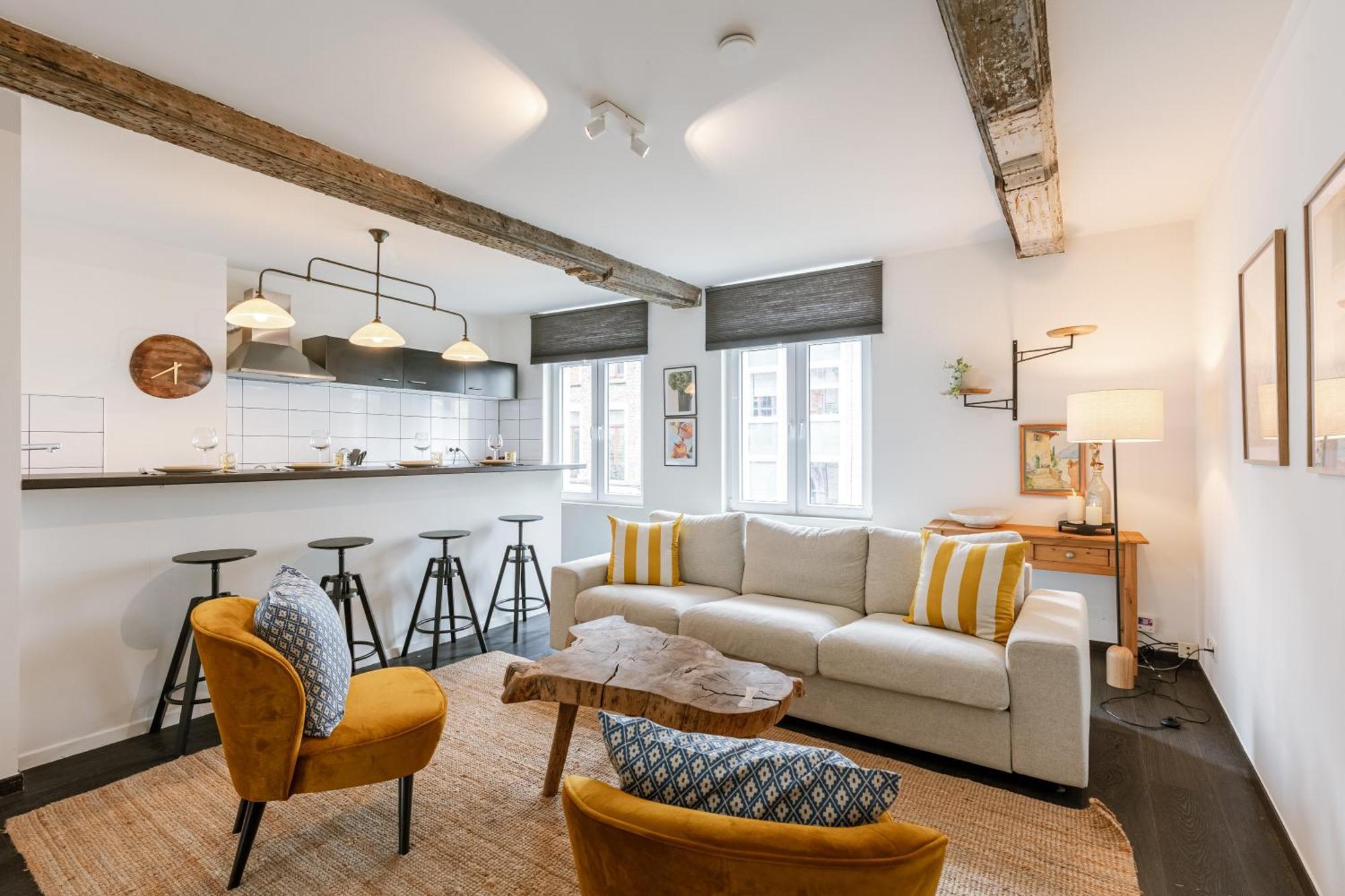 Right In The City Center Your Ghent Getaway ภายนอก รูปภาพ