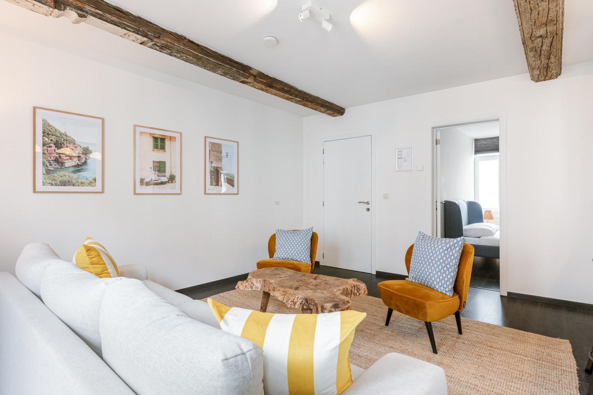 Right In The City Center Your Ghent Getaway ภายนอก รูปภาพ