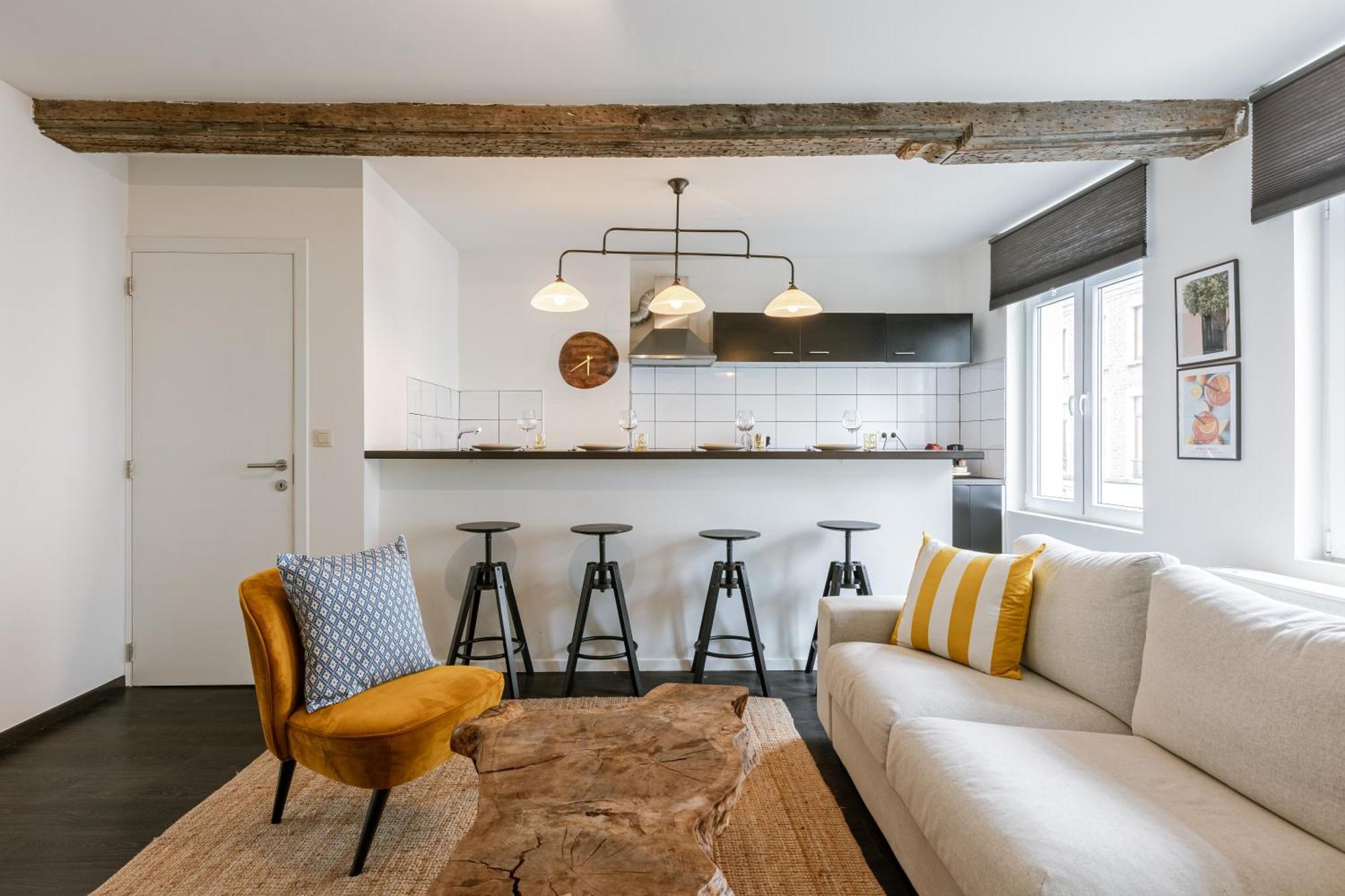 Right In The City Center Your Ghent Getaway ภายนอก รูปภาพ